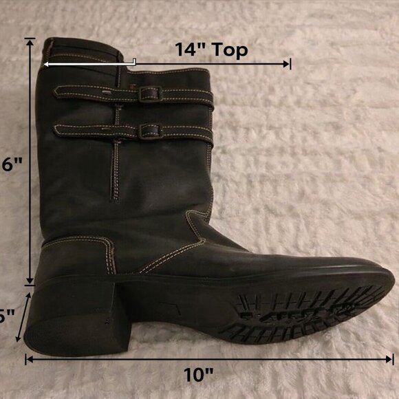 Boots - Picture 3 of 7